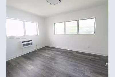7805 Crespi Blvd #4, Miami Beach, FL 33141 - Photo 17
