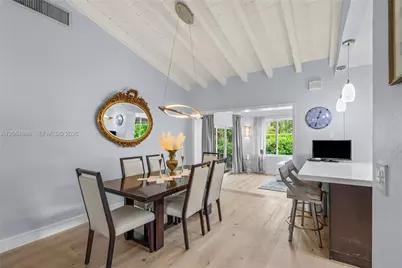 810 Venetia Ave, Coral Gables, FL 33134 - Photo 7