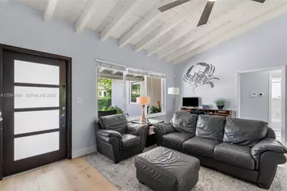 810 Venetia Ave, Coral Gables, FL 33134 - Photo 3
