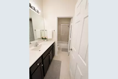 10614 W 35th Ln, Hialeah, FL 33018 - Photo 17