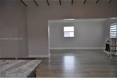 4035 E 2nd Ave, Hialeah, FL 33013 - Photo 35