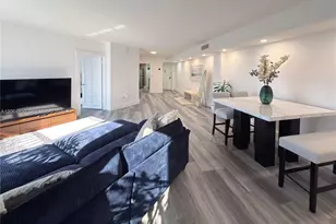 801 Brickell Bay Dr, Miami, FL 33131 - Photo 9