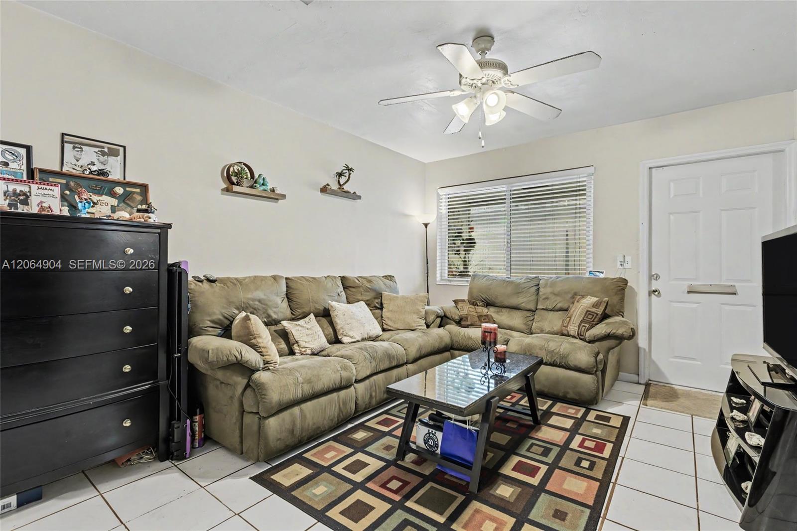 2516 Hayes St #10 - 2516 Hayes St #10, Hollywood, FL 33020 Luxury Property | Jose Angel Pina