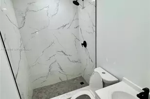 8010 NW 27th Pl, Sunrise, FL 33322 - Photo 13