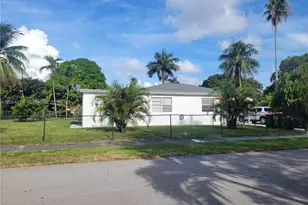 14280 NE 11th Ave, North Miami, FL 33161 - Photo 33