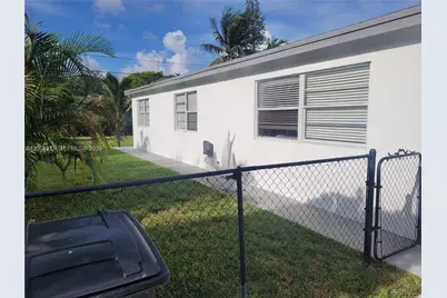 14280 NE 11th Ave, North Miami, FL 33161 - Photo 27