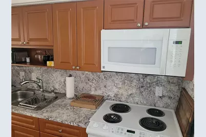 14280 NE 11th Ave, North Miami, FL 33161 - Photo 7