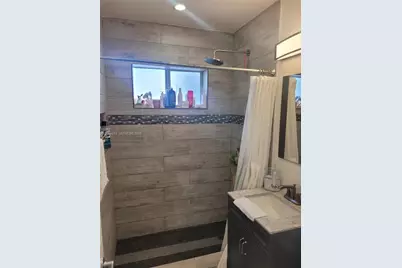 14280 NE 11th Ave, North Miami, FL 33161 - Photo 19