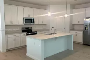 1828 Shadow Box Bnd, Saint Cloud, FL 34771 - Photo 5