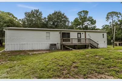 450 Wildwood Ave, Clewiston, FL 33440 - Photo 3