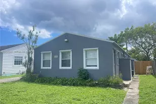 2130 McKinley St, Hollywood, FL 33020 - Photo 1