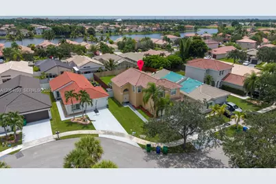 1853 SW 176th Way, Miramar, FL 33029 - Photo 37