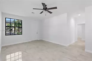 5745 SW 44th Ct, Davie, FL 33314 - Photo 15