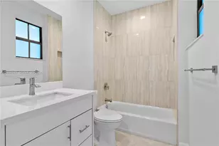 5745 SW 44th Ct, Davie, FL 33314 - Photo 17
