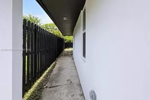 1708 NW 7th St, Fort Lauderdale, FL 33311 - Photo 11