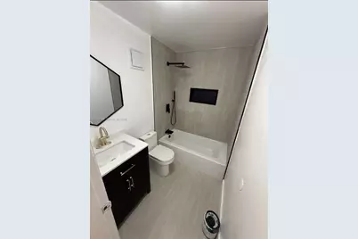 19231 NW 67th Pl, Hialeah, FL 33015 - Photo 19