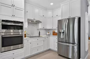 1038 Lavender Cir, Weston, FL 33327 - Photo 15