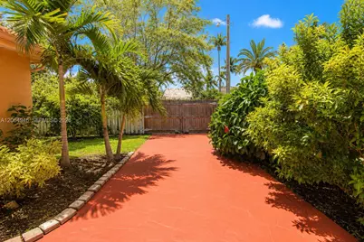 14261 SW 28th St, Miami, FL 33175 - Photo 25