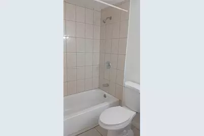 3610 NW 21st St #313, Lauderdale Lakes, FL 33311 - Photo 5