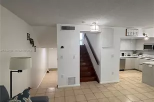 8690 SW 154th Cir Pl, Miami, FL 33193 - Photo 11