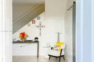 1001 NE 208th St, Miami, FL 33179 - Photo 3