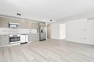 121 NE 34th St, Miami, FL 33137 - Photo 15