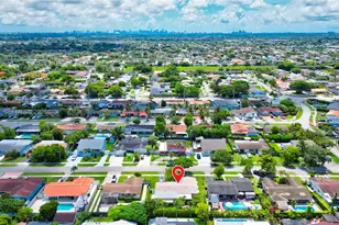 1730 SW 97th Pl, Miami, FL 33165 - Photo 5