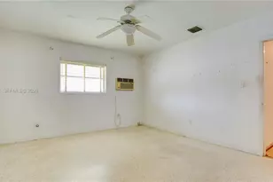 1730 SW 97th Pl, Miami, FL 33165 - Photo 35