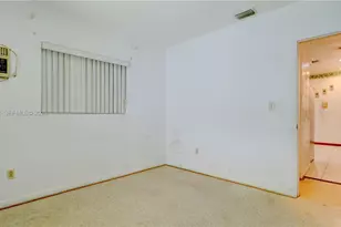 1730 SW 97th Pl, Miami, FL 33165 - Photo 27
