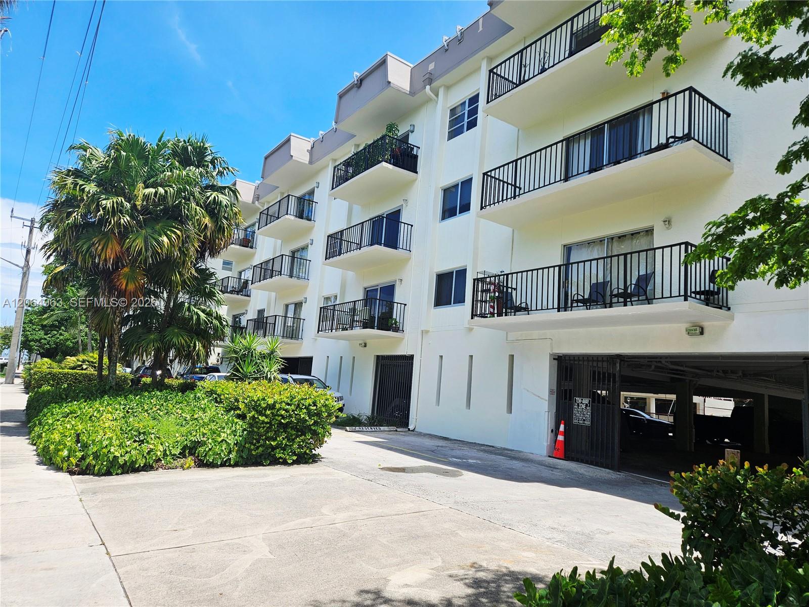2620 NE 135th St #426 - 2620 NE 135th St #426, North Miami, FL 33181 Luxury Property | Jose Angel Pina