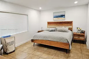 2620 NE 135th St, North Miami, FL 33181 - Photo 7