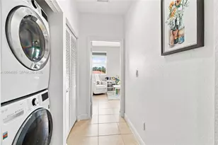 1075 SW 147th Ave, Pembroke Pines, FL 33027 - Photo 29