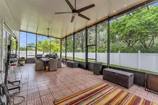 15887 NW 11th St, Pembroke Pines, FL 33028 - Photo 45