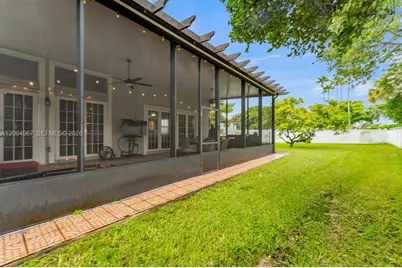 15887 NW 11th St, Pembroke Pines, FL 33028 - Photo 51