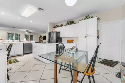 15887 NW 11th St, Pembroke Pines, FL 33028 - Photo 15