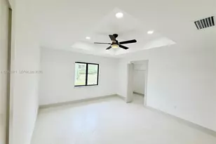 705 Colyer St E, Lehigh Acres, FL 33974 - Photo 37