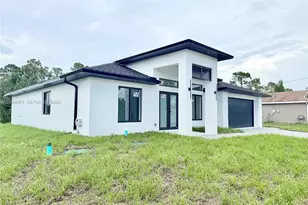 705 Colyer St E, Lehigh Acres, FL 33974 - Photo 13