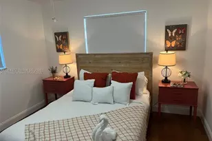 1843 N 27th Ct, Hollywood, FL 33020 - Photo 11