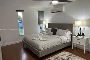 1843 N 27th Ct, Hollywood, FL 33020 - Photo 9