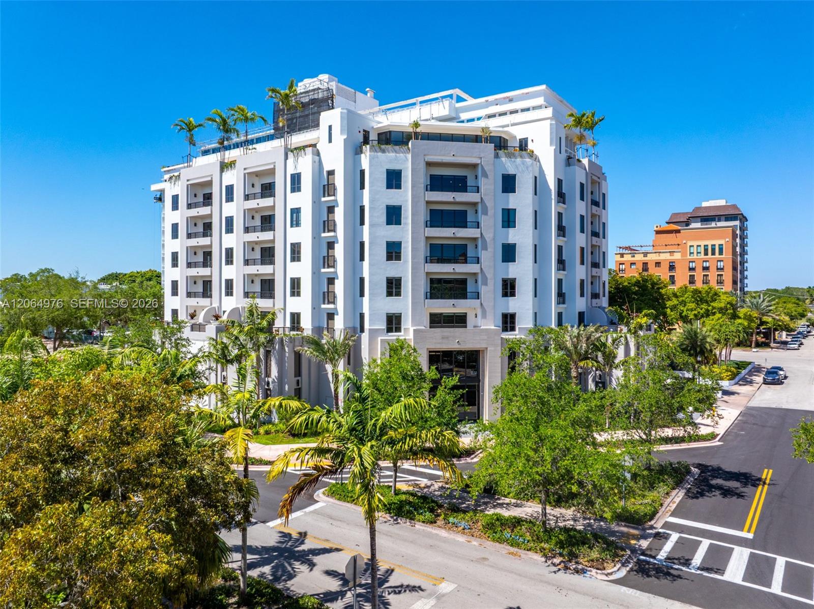 701 Valencia Ave #404 - 701 Valencia Ave #404, Coral Gables, FL 33134 Luxury Property | Jose Angel Pina