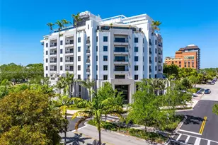 701 Valencia Ave, Coral Gables, FL 33134 - Photo 1