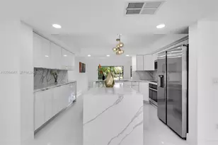 3843 Alcantara Ave, Doral, FL 33178 - Photo 13