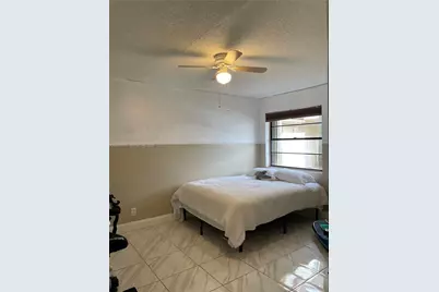 6547 NW 170th Ter, Hialeah, FL 33015 - Photo 7