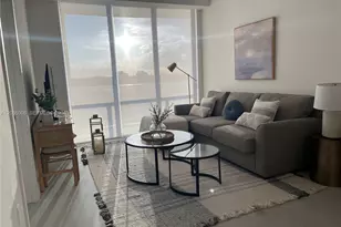 13800 Highland Dr, North Miami Beach, FL 33181 - Photo 9