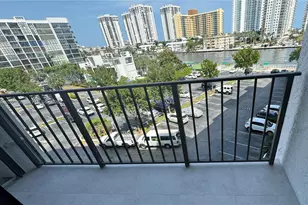 800 Parkview Dr, Hallandale Beach, FL 33009 - Photo 1