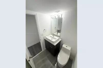 800 Parkview Dr #502, Hallandale Beach, FL 33009 - Photo 13