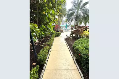 800 Parkview Dr #502, Hallandale Beach, FL 33009 - Photo 25