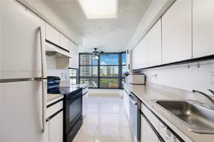 19101 NE 36th Ct, Aventura, FL 33180 - Photo 11