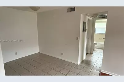 1032 Twin Lakes Dr #21-G, Coral Springs, FL 33071 - Photo 9