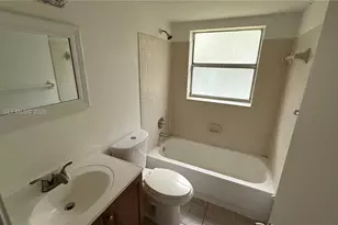 1032 Twin Lakes Dr, Coral Springs, FL 33071 - Photo 25
